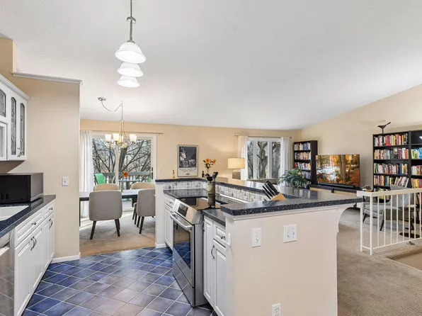 6356 Red Fox Ln, Edina, MN 55436