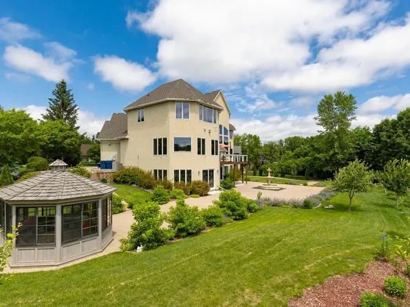 19115 Vogel Farm Trl, Eden Prairie, MN 55347