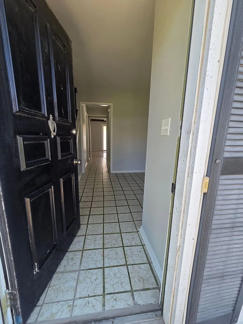 Limited-Time Move-In Special Application Fee Waived! — Photo 2