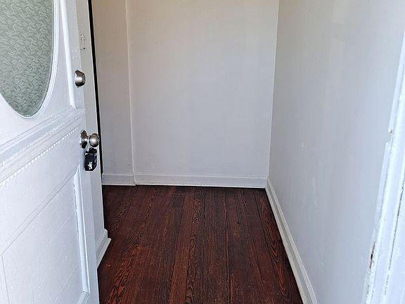 3rd image of 4833 Nebraska Ave Floor 1
