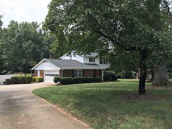2nd image of 35 Woodwind Dr
