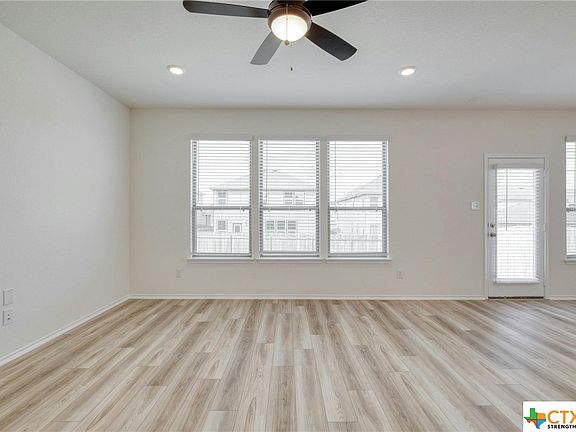 3rd image of 1326 Long Creek Ln