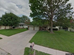 2115 S 145th Cir, Omaha, NE 68144