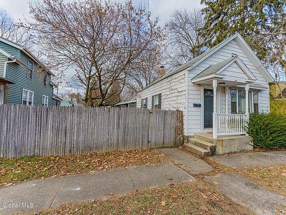 3rd image of 649 6th Avenue