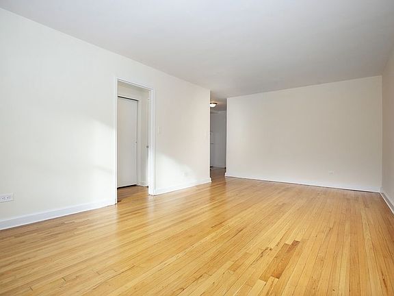 2nd image of 6707 Yellowstone Blvd APT 5C