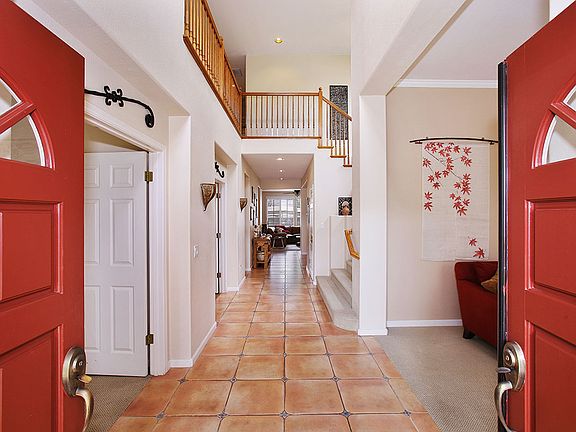 4th image of 419 Nottingham Ct