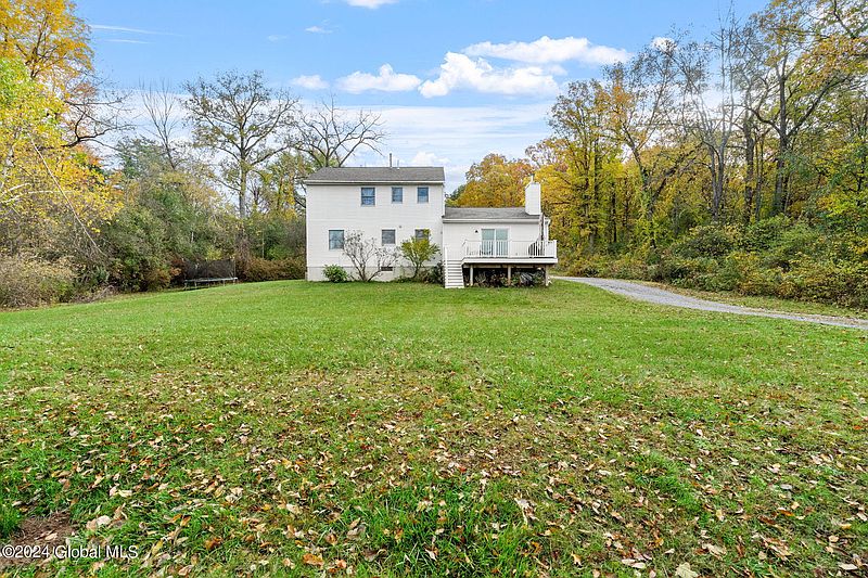 4th image of 9 Brackett Avenue