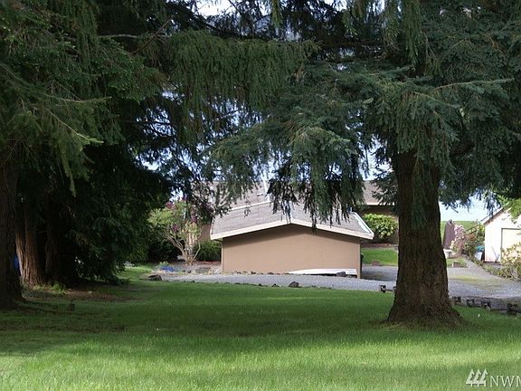 3rd image of 38 Point Fosdick Dr NW