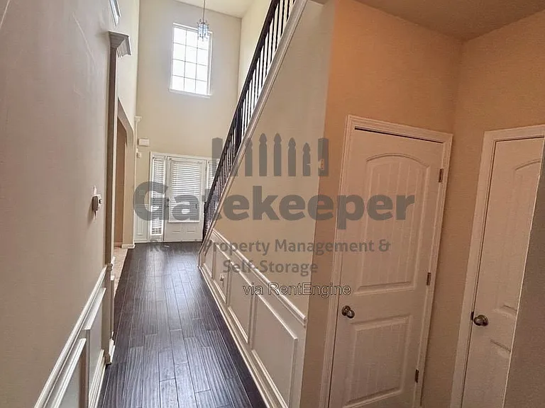 4743 Chickadee Ln — Photo 3