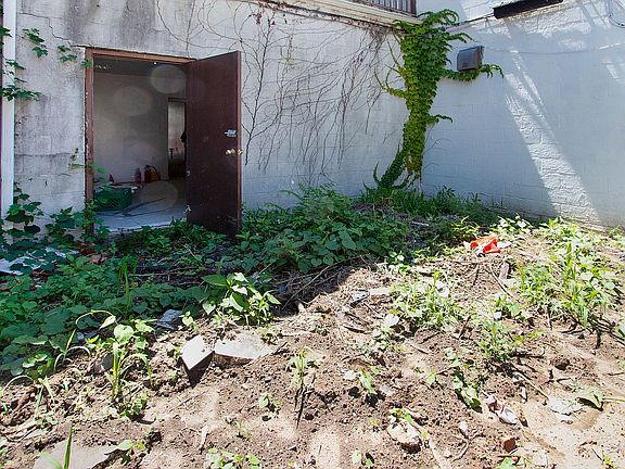 5th image of 1655 Bath Ave