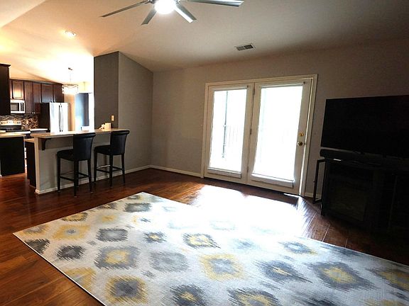 5th image of 183 Palisades Pt APT 3