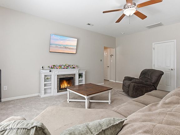 3rd image of 3279 Austin Avenue