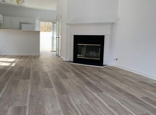 1509 Cove Creek Cir, Norcross, GA 30093