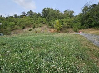220 Old Route 40, Hancock, MD 21750