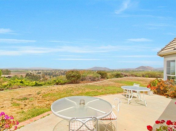 2nd image of 37345 Avenida Bravura