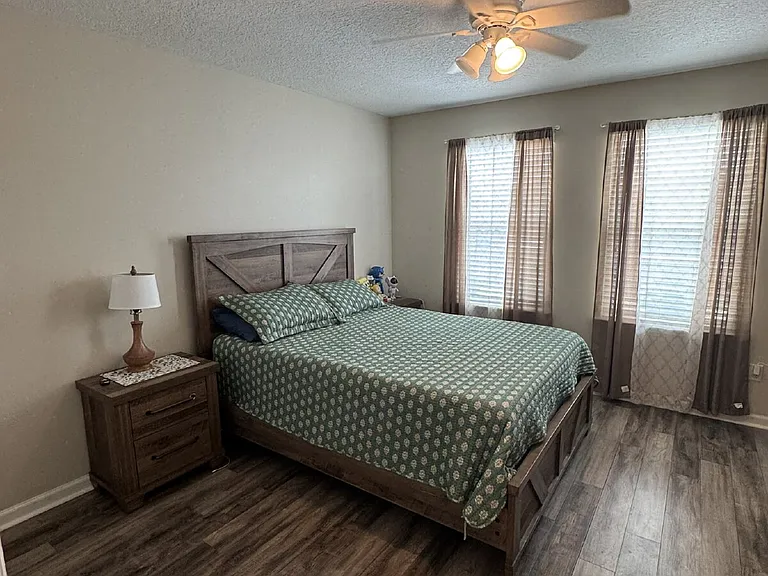 670 Grover Ln — Photo 26