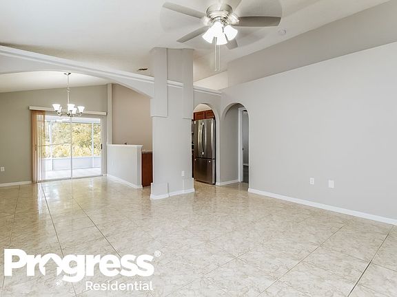 3rd image of 12731 Parkbury Dr