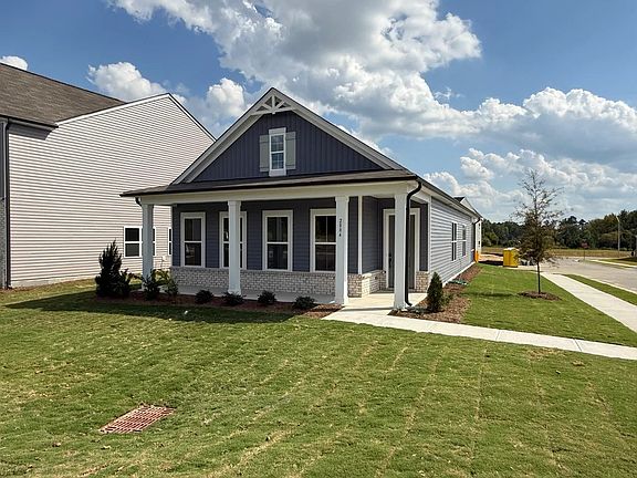 Exterior -Tones and clean lines feel quietly inviting.