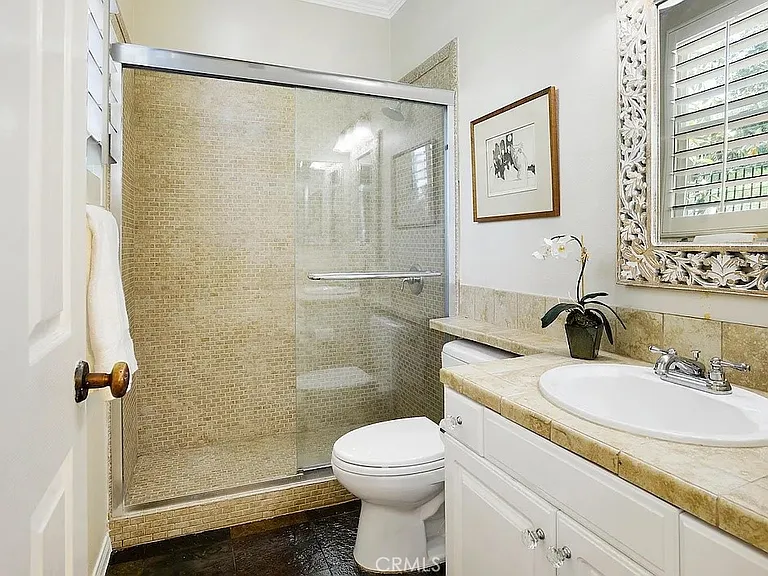 948 Ellesmere Way — Photo 21