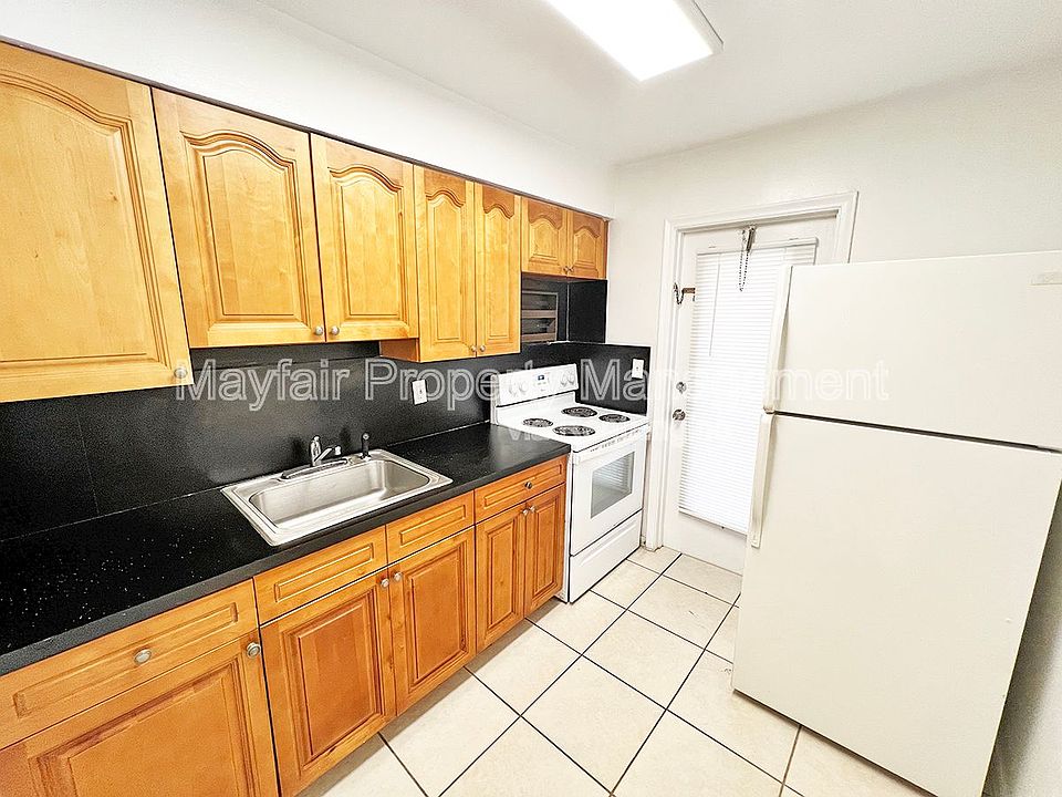 1st image of 1118 N 15th Ave APT 9