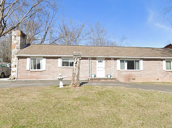 212 Caton Rd