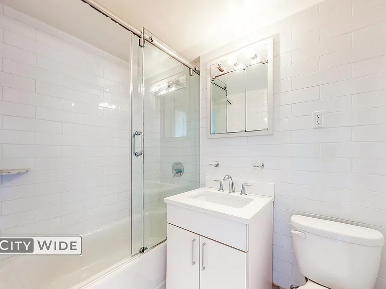 145 E 16th St #10E — Photo 8