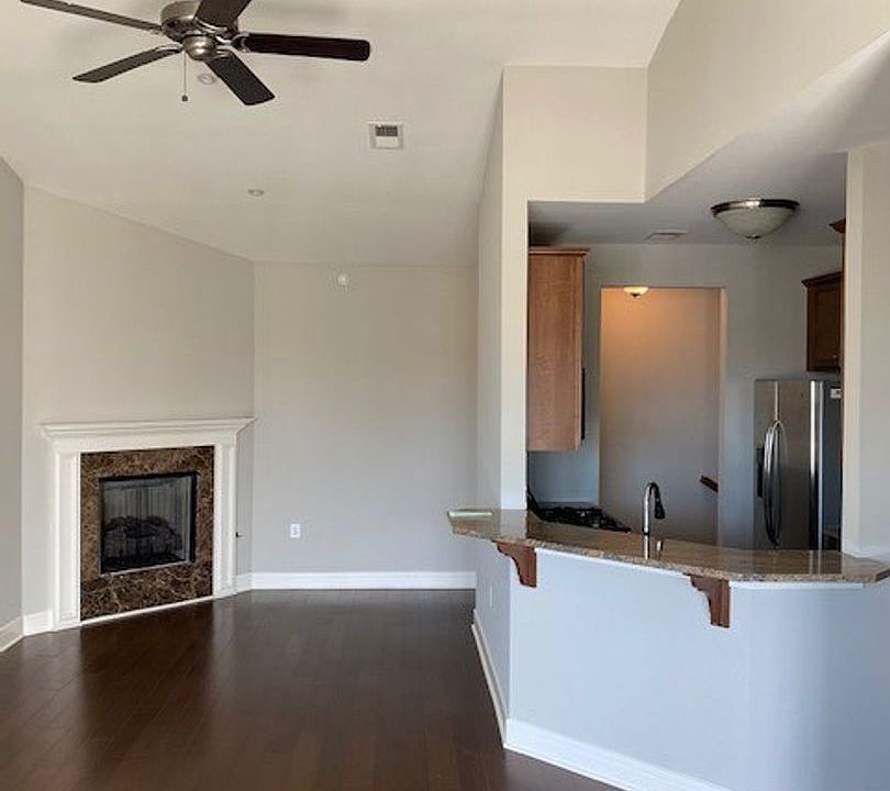 1st image of 3600 Cypress Point Dr #2305