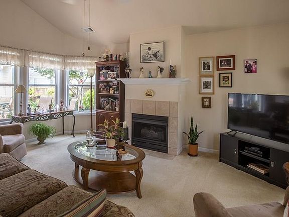 3rd image of 127 Rose Cottage Ln