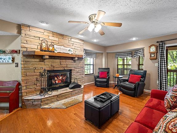 4th image of 2116 Luzerne Dr
