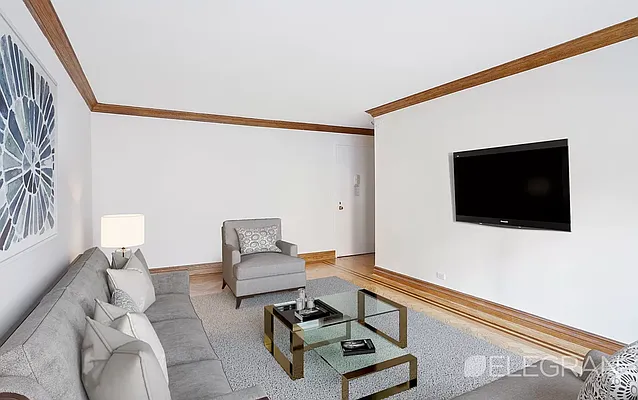 Rented by Elegran | media 2