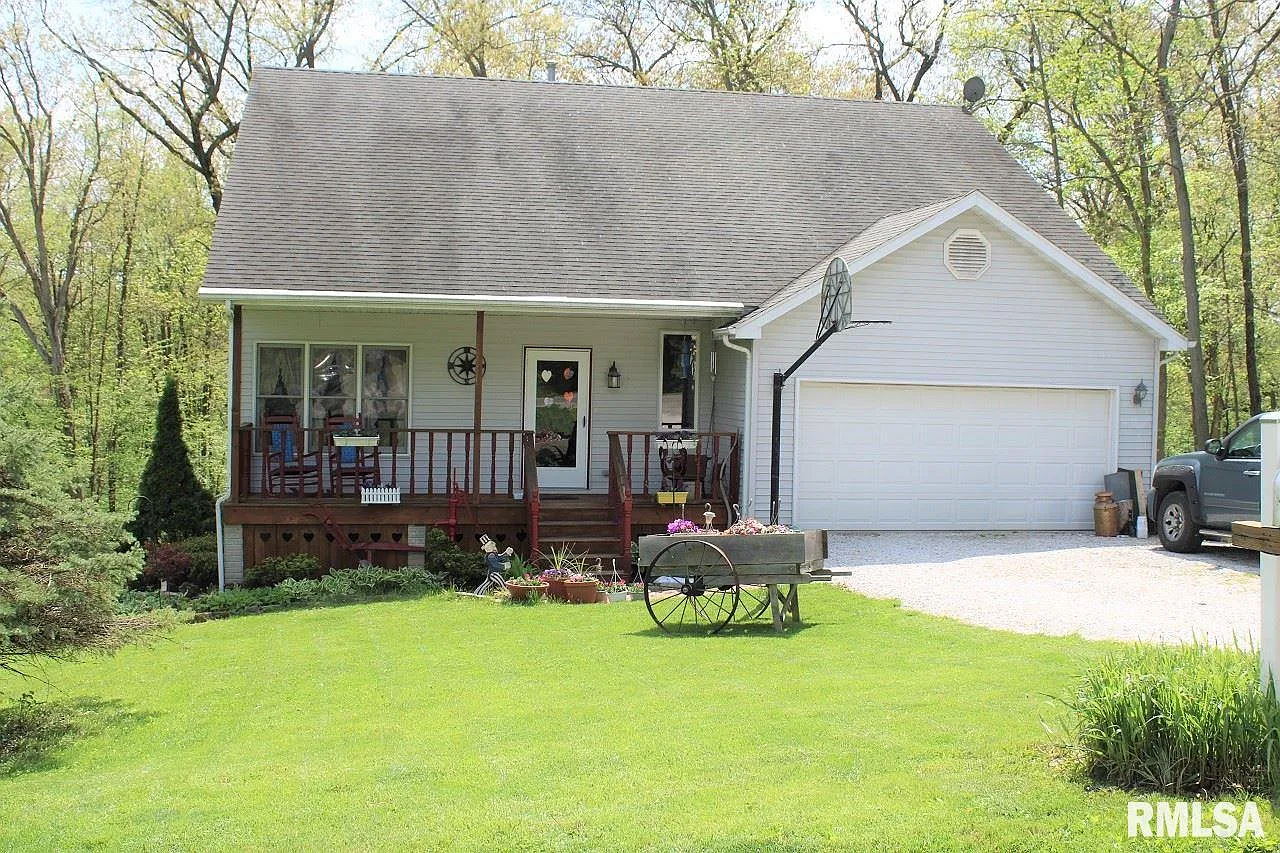 14 Raleigh Ave photo 1