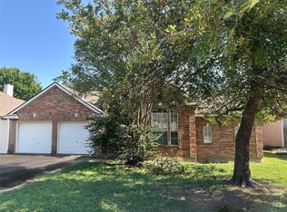 2100 Gate Pointe Way, Arlington, TX 76018