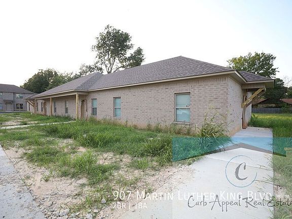 2nd image of 907 Martin Luther King Blvd APT A
