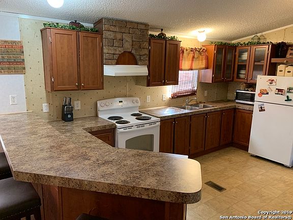 5th image of 345 Avery Cir