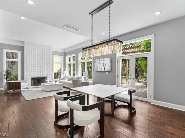 9012 Opus Dr, Las Vegas, NV 89117