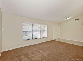 10851 NW 33rd St, Pompano Beach, FL 33065