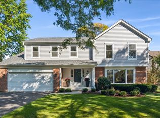 94 Augusta Dr, Deerfield, IL 60015