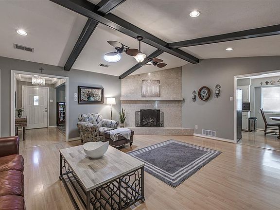 5th image of 11017 Carissa Dr
