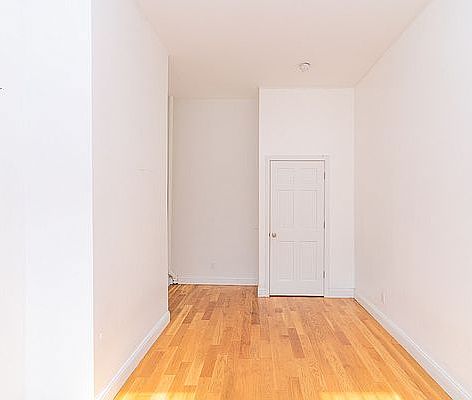 3rd image of 291 Wyckoff Ave #6Z
