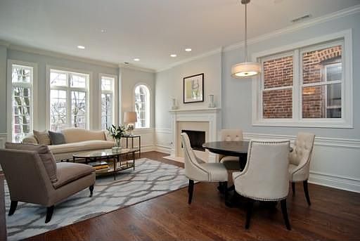 3rd image of 1042 W Wrightwood Ave #3