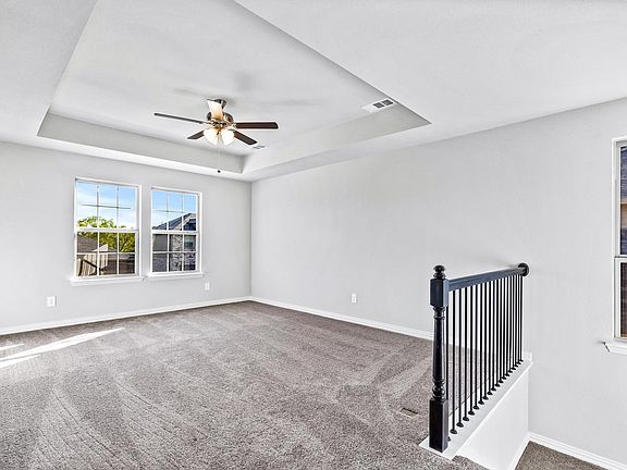 3rd image of 3917 Madison Ln