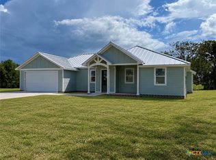 320 Honeycomb Dr, Victoria, TX 77904
