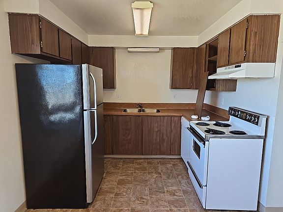 4th image of 1532 N Travis Pl #0