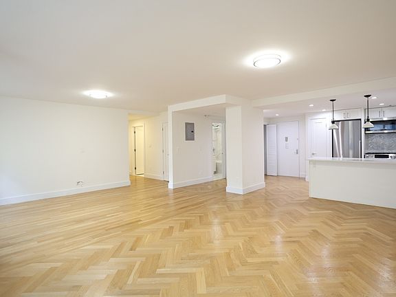 3rd image of 160 E 88th St #6FG