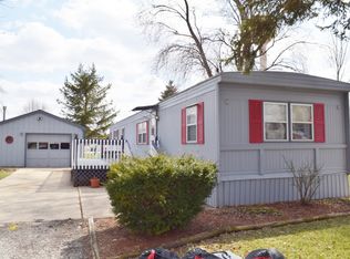 7 Hickory Ln, Sandwich, IL 60548