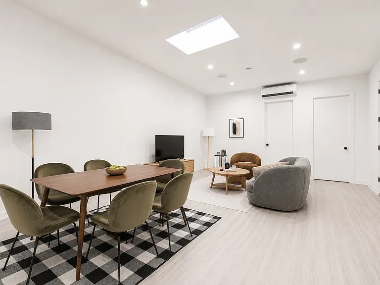 6 Stone St #5R — Photo 10