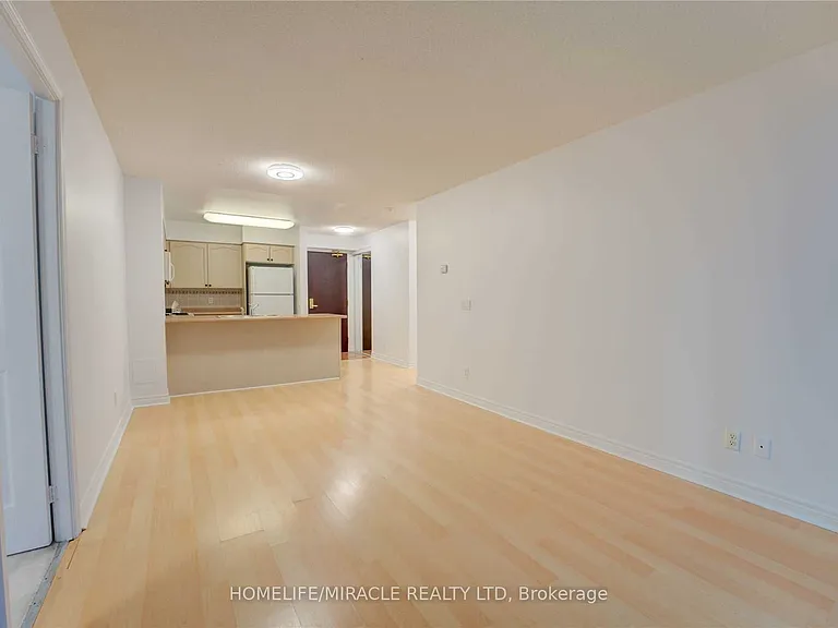 30 Grand Trunk Cres #1509 — Photo 13