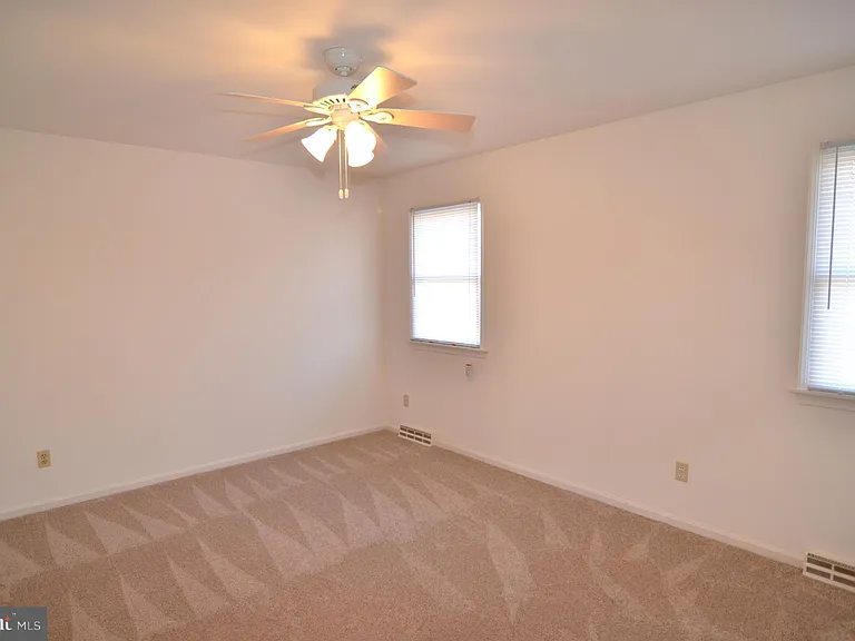 22112 Pegg Rd — Photo 7
