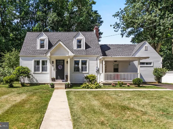 30 Manor Ave, Oaklyn, NJ 08107