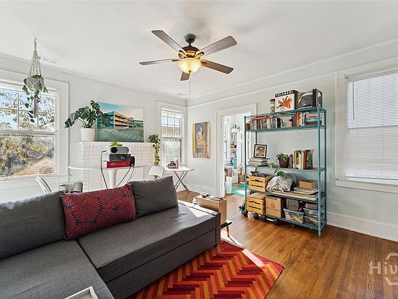 3rd image of 522 E 38th St #B